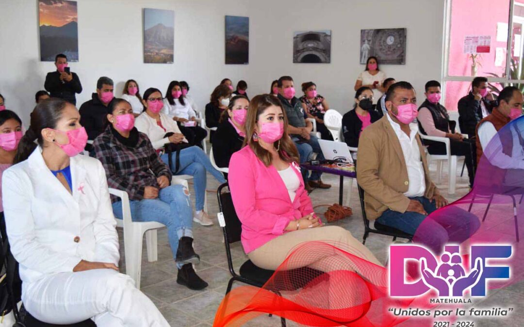Se lleva a cabo la conferencia en conmemoración al Día Mundial de la Lucha Contra el Cáncer de Mama