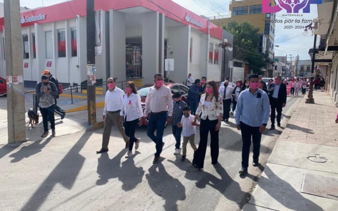 Se lleva a cabo la Caminata para la Concientización de la Lucha Contra el Cáncer de Mama y la Concientización del Síndrome de Down