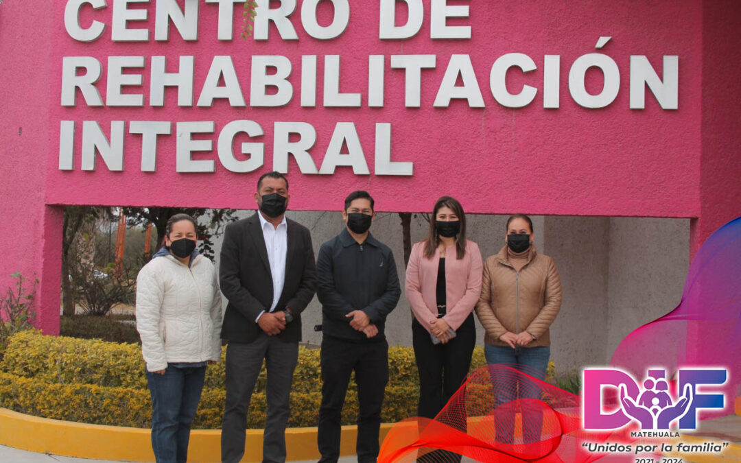 IVAN ESTRADA Y PAULA MENDEZ PONEN REACTIVAN ATENCIÓN MÉDICA EN EL CRI MATEHUALA.