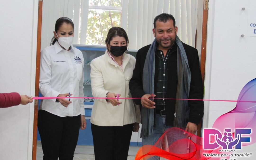 PAULA MENDEZ GARCÍA INAUGURA CONSULTORIO DENTAL DEL DIF
