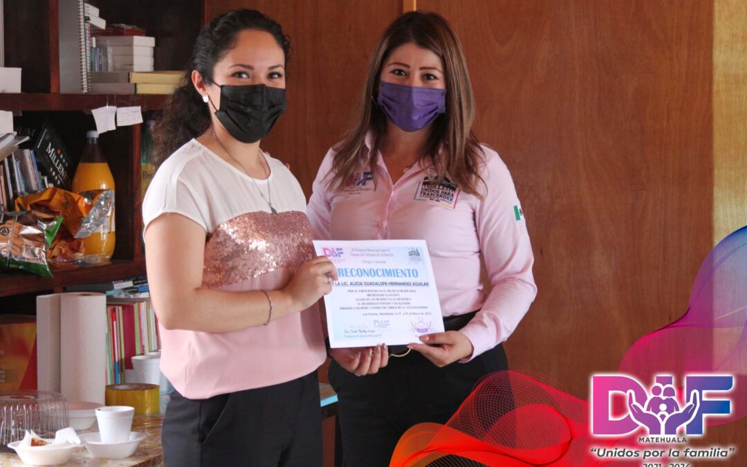 DIF MATEHUALA LLEVA PLATICAS A LA COMUNIDAD DE POCITOS SOBRE LA MUJER