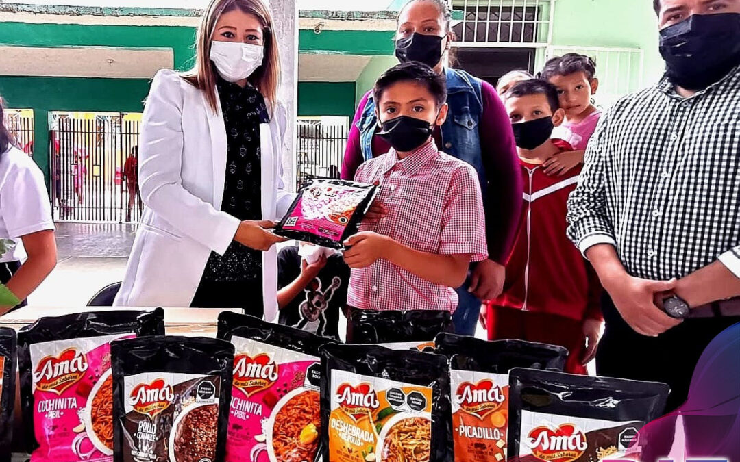 PAULA MÉNDEZ LLEVA APOYOS DE ALIMENTACION A ESTUDIANTES DE LA PRIMARIA NIÑOS HÉROES