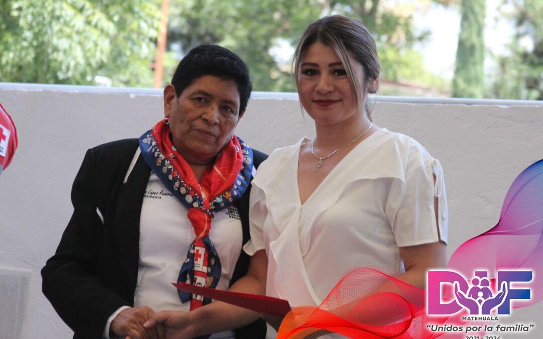 PAULA MÉNDEZ EN NOMBRADA DAMA HONORÍFICA DE CRUZ ROJA MATEHUALA