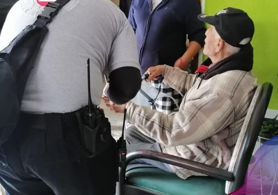 ATIENDE DIF DESALOJO DE ADULTO MAYOR