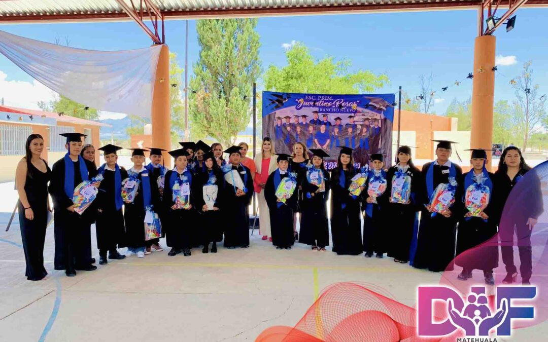Paula Méndez García Presidenta del Sistema Municipal DIF acudió a la Ceremonia de Graduación de la Generación 2018-2024 de la Esc. Prim. “Juventino Rosas”