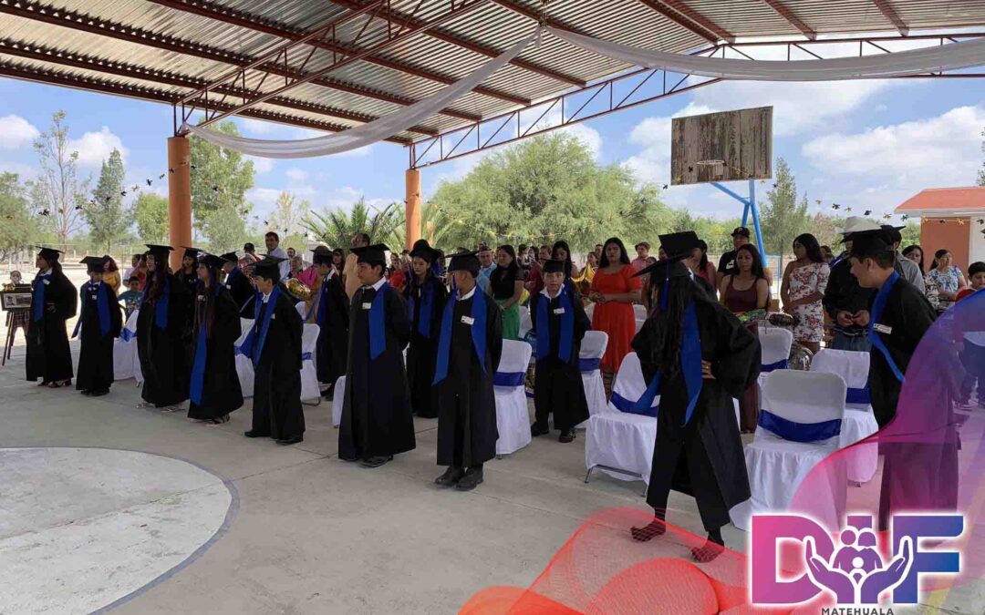 Ceremonia de Graduación del CAM “Dra. Margarita Gómez Palacio Muñoz” Generación 2023-2024