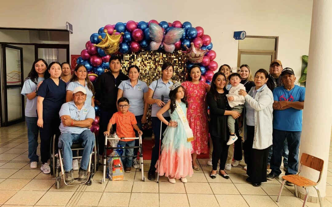 Coronación de Rey y Reina Del Centro De Rehabilitación Integral